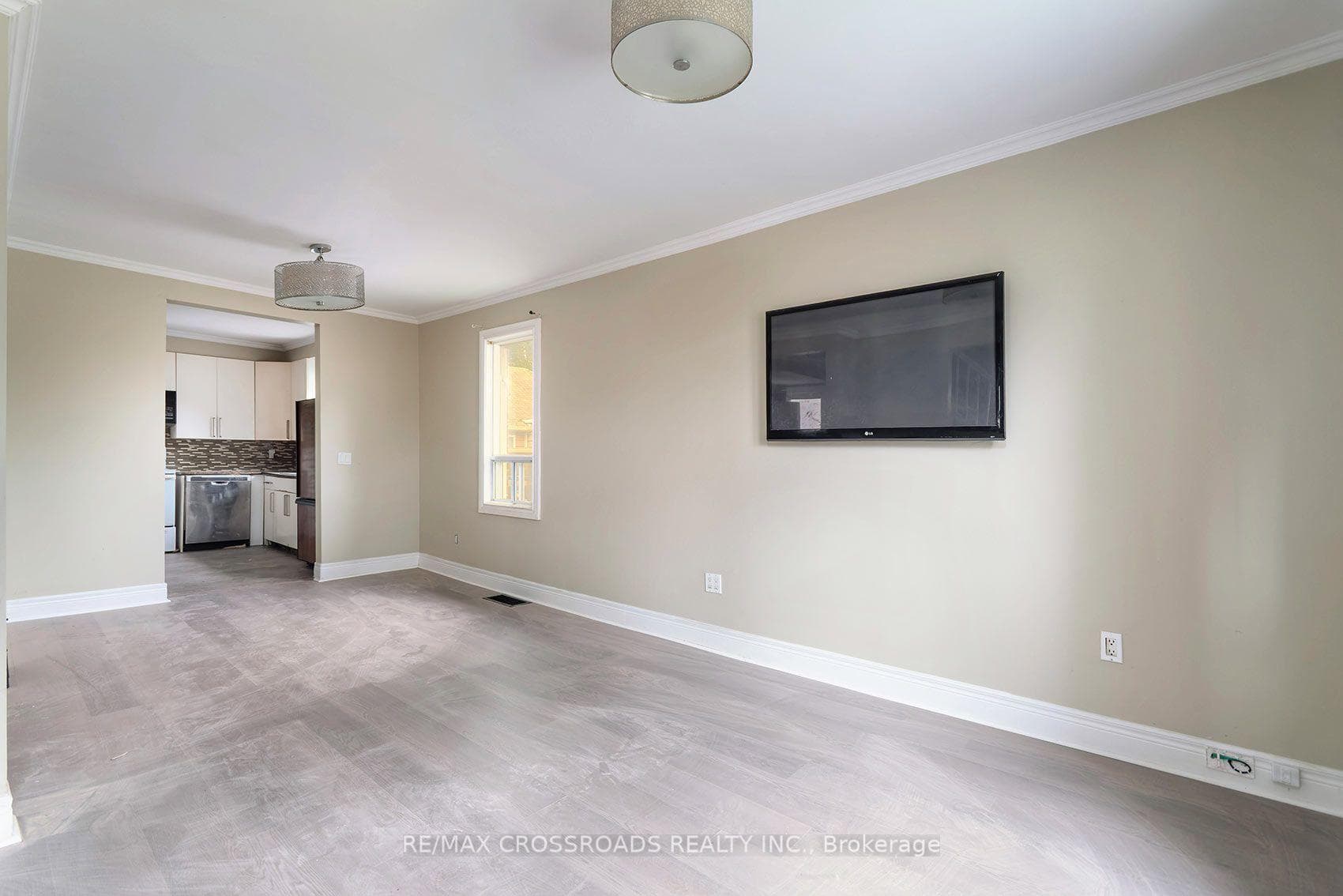 313 Olive Avenue photo 6