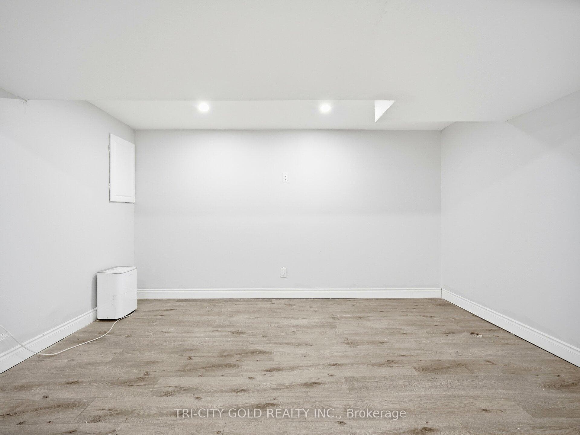 20 Carisbrooke Court Unit 20 photo 39