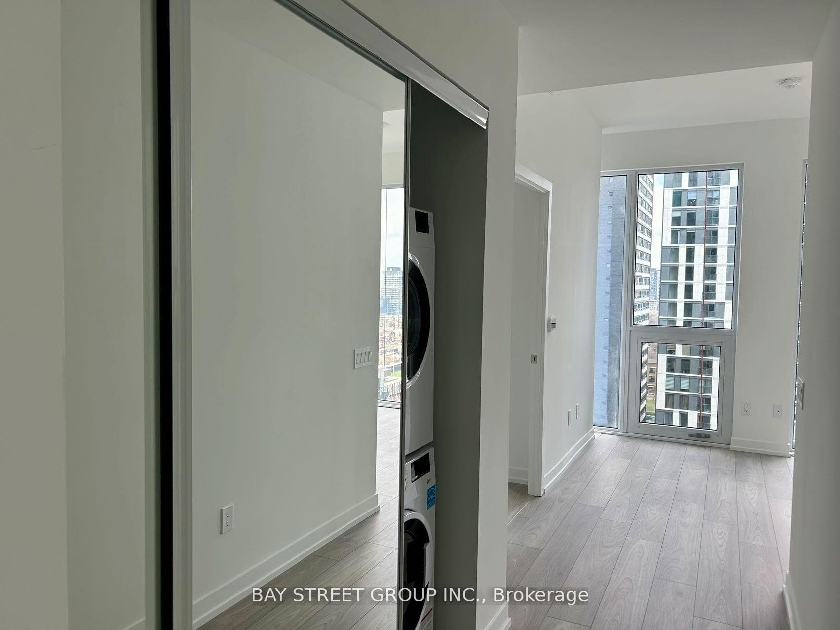 82 Dalhousie Street Unit 2003 photo 6