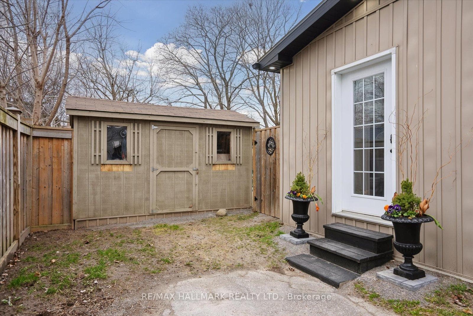 618 Mary Street photo 37