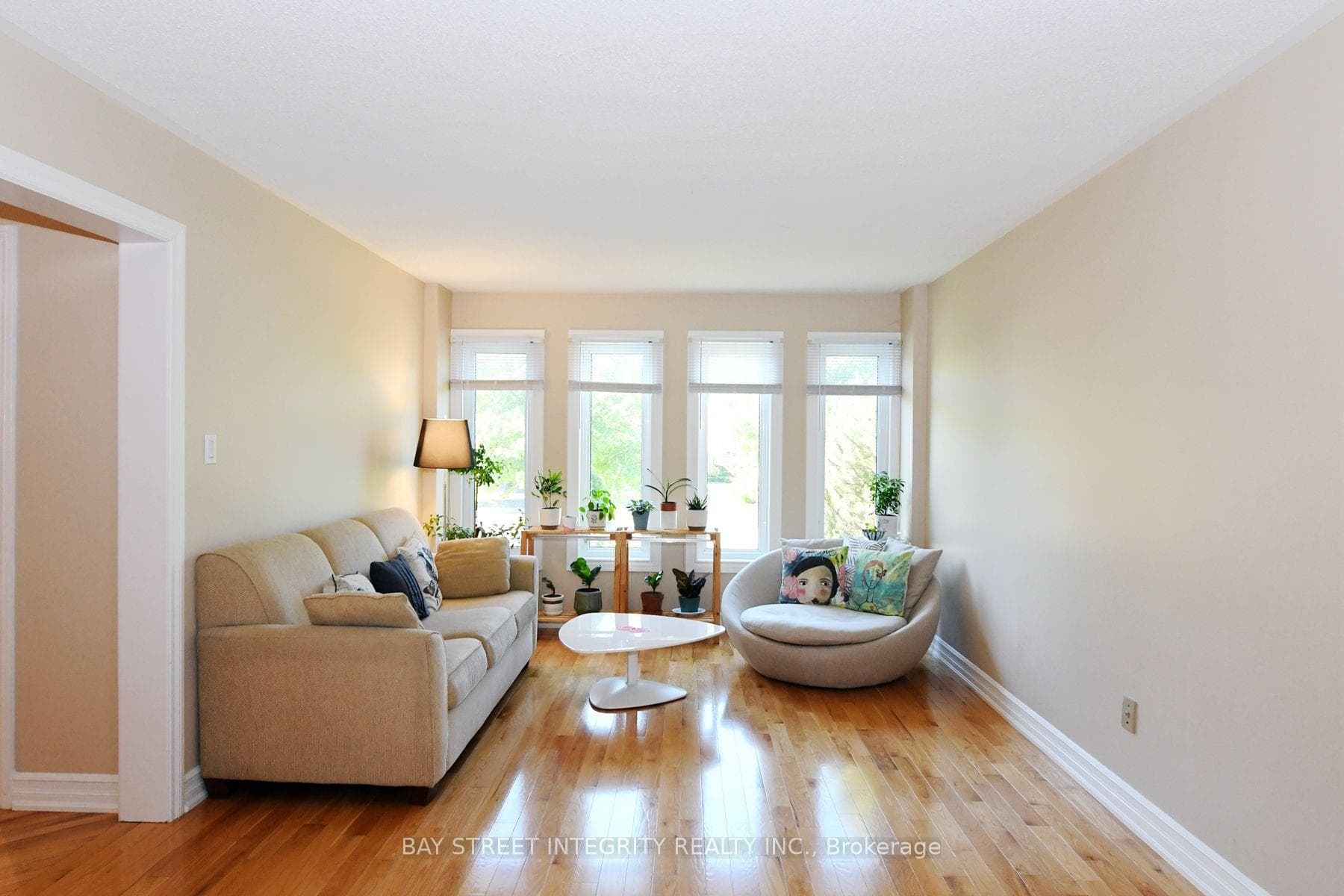 1213 Rosethorne Road photo 11