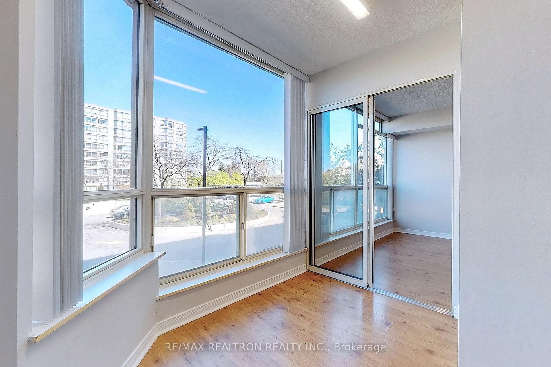 175 Cedar Avenue Unit 208 photo 15