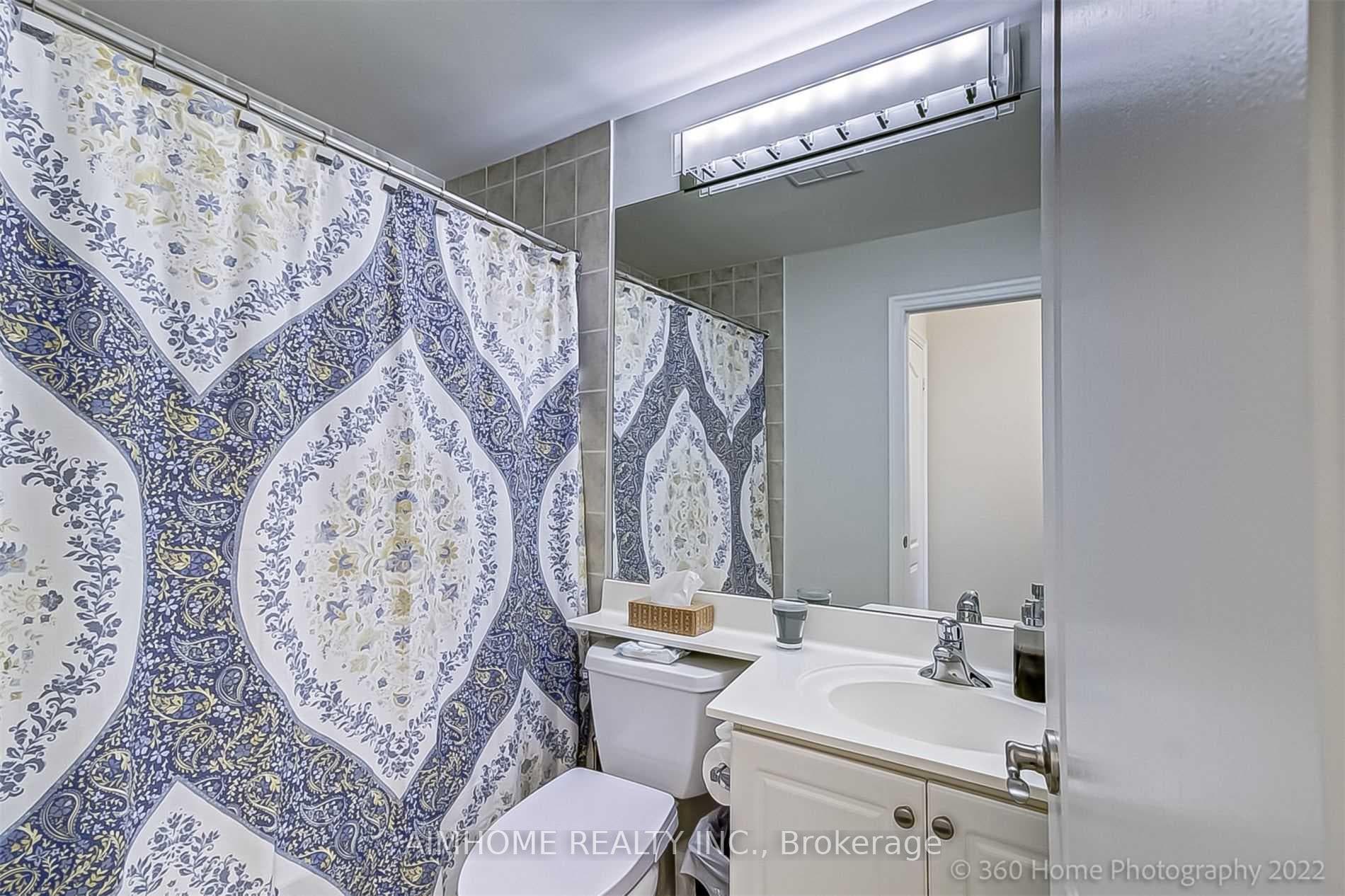 2119 Lake Shore Boulevard Unit 607 photo 21