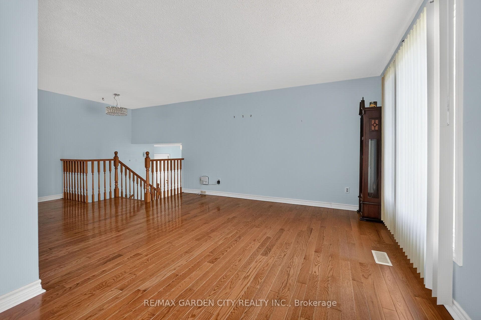 186 Glenmor Drive photo 6