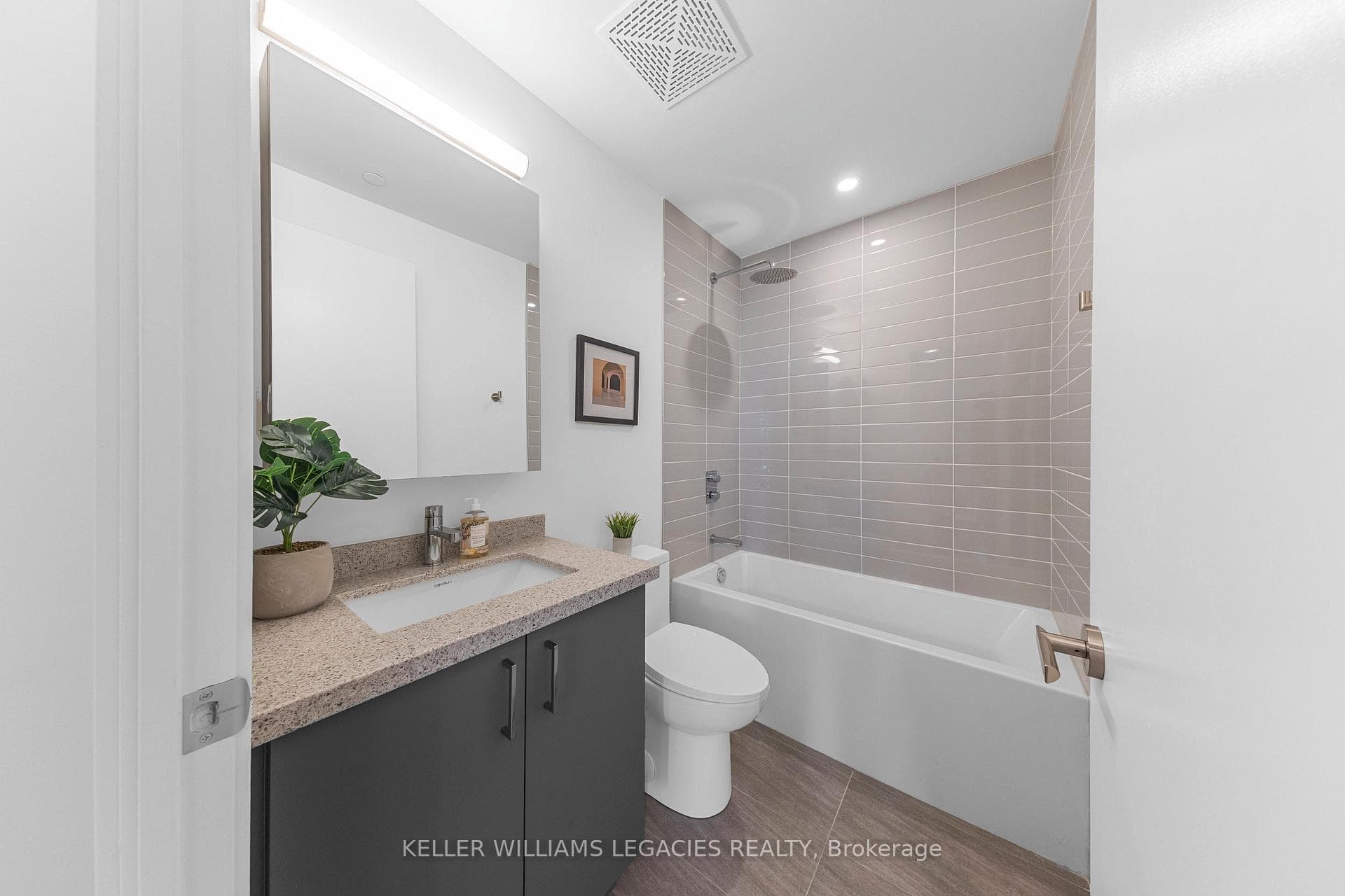 3 Rosewater St Th118W Street photo 30