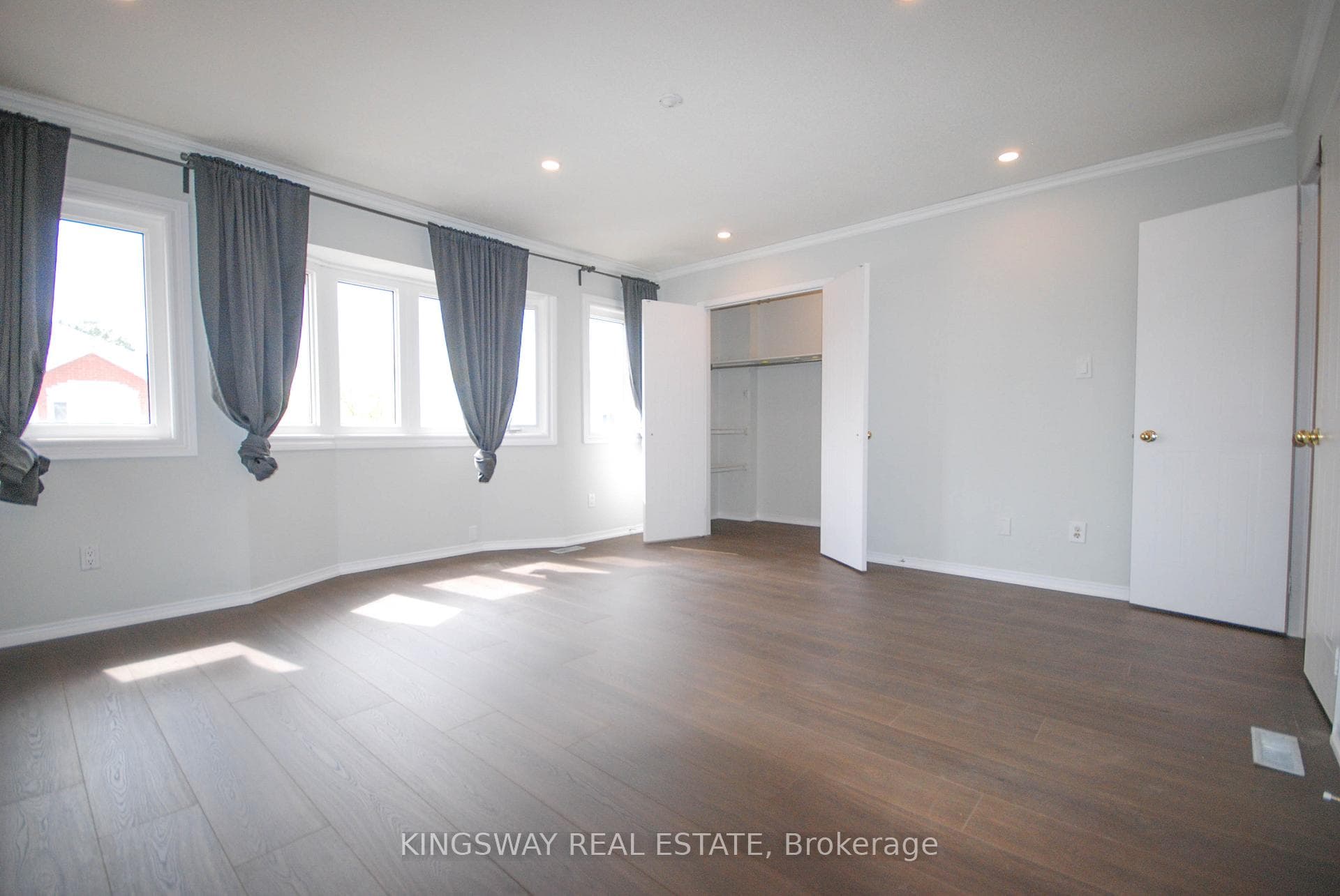 1485 Torrington Drive Unit 10 photo 14