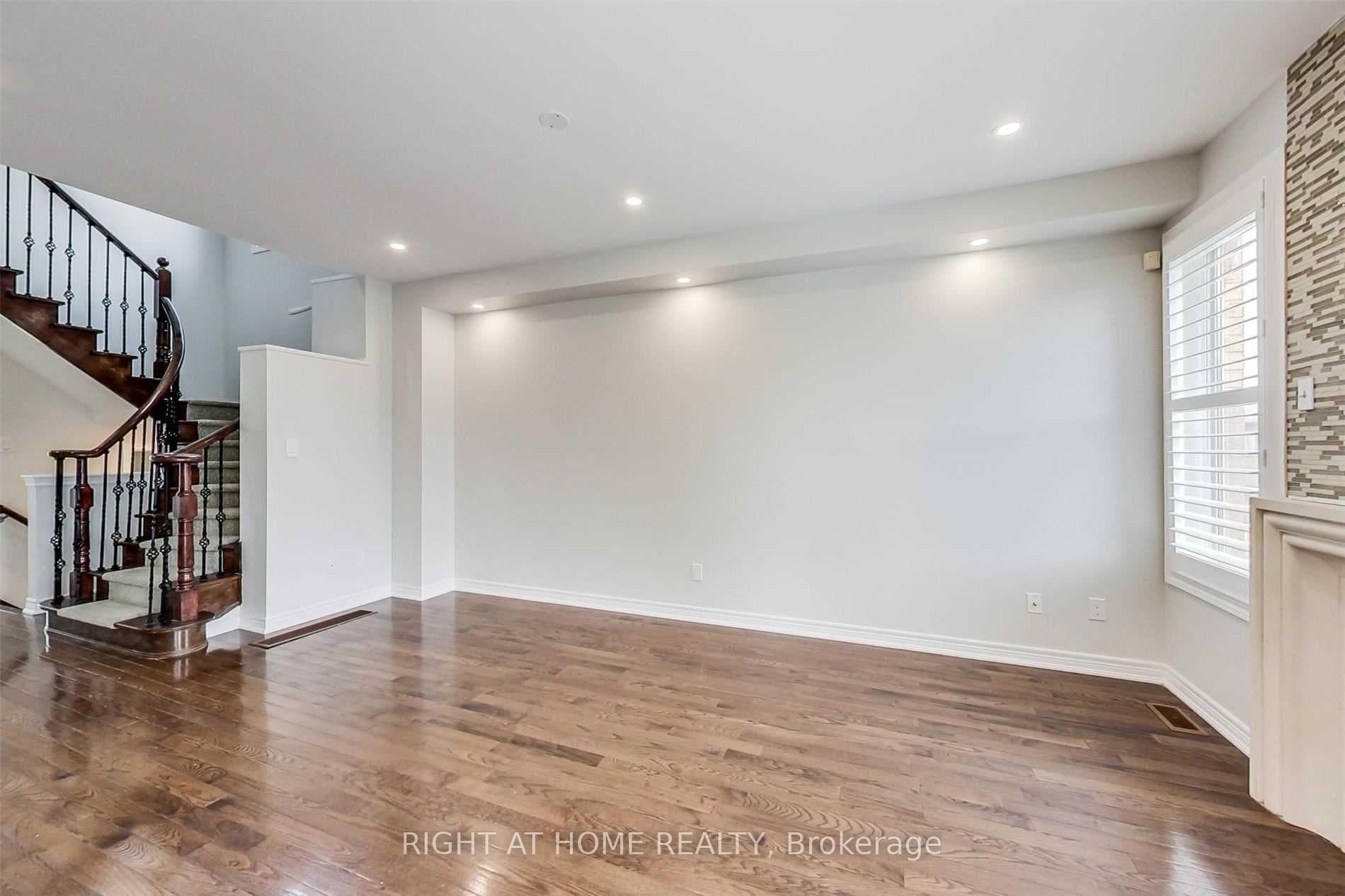 11 Beth Avenue photo 13
