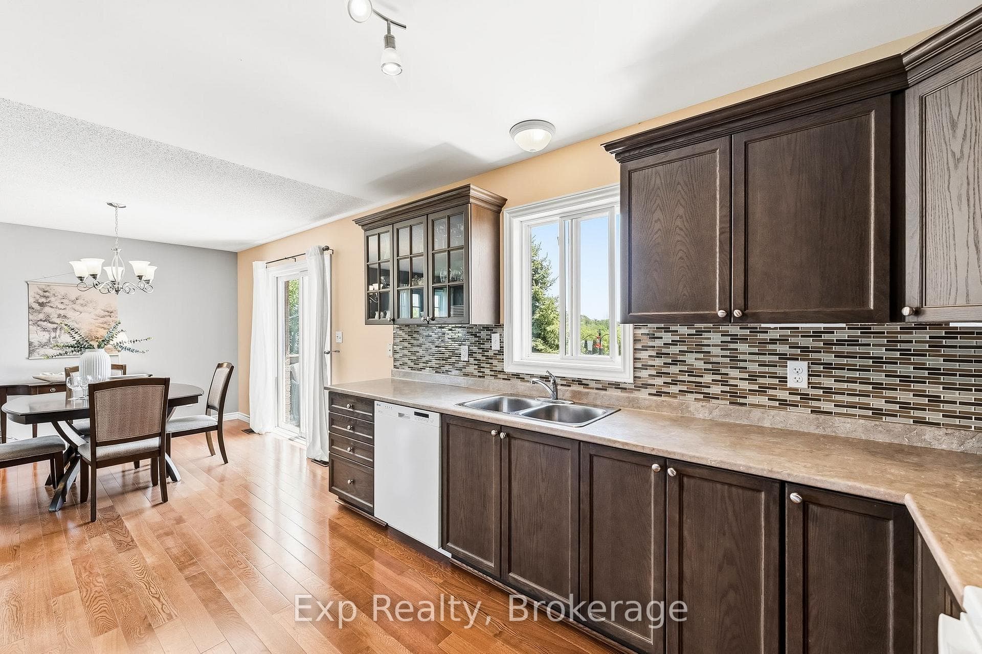1266 Ashland Drive photo 13