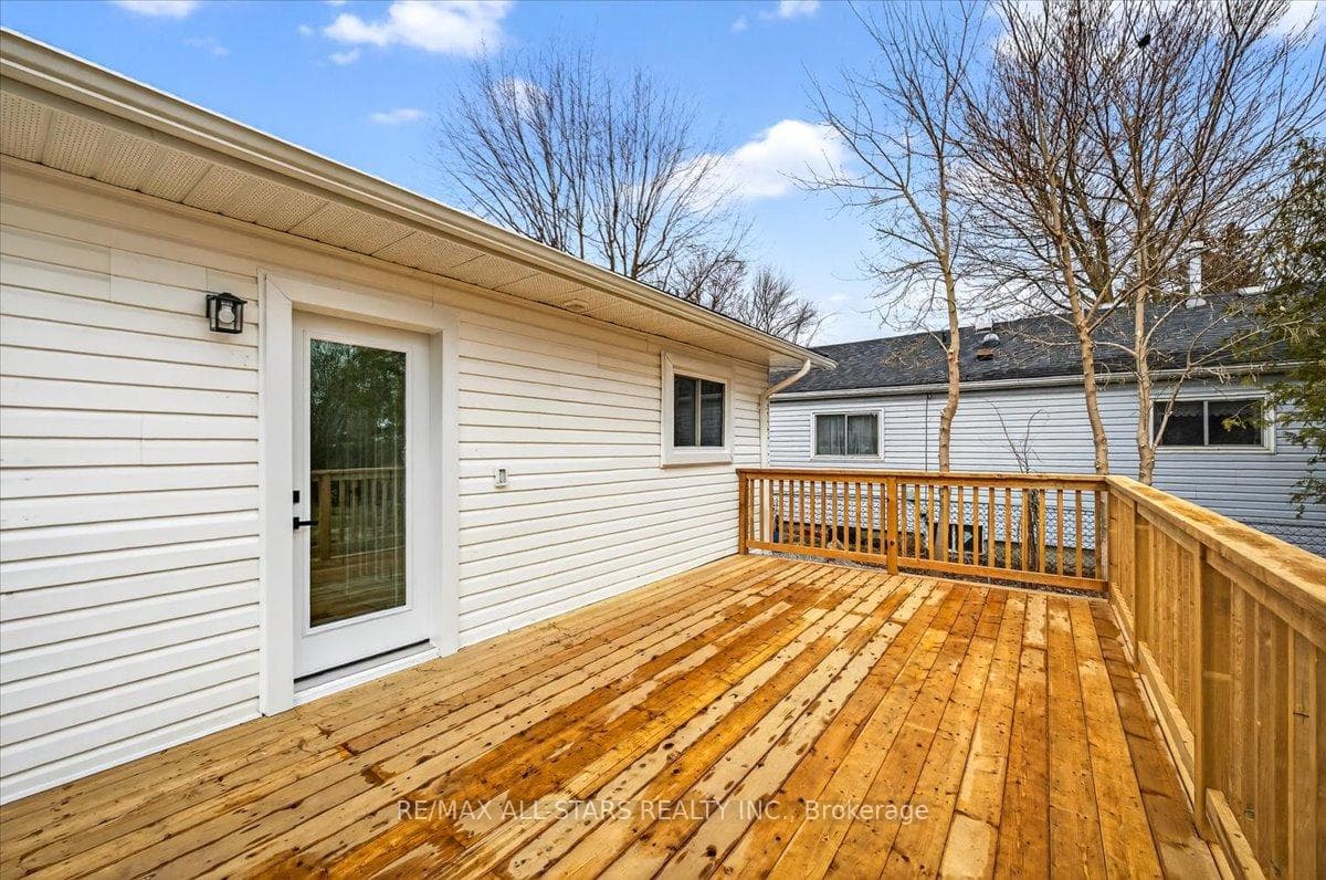 501 Lake Drive photo 39