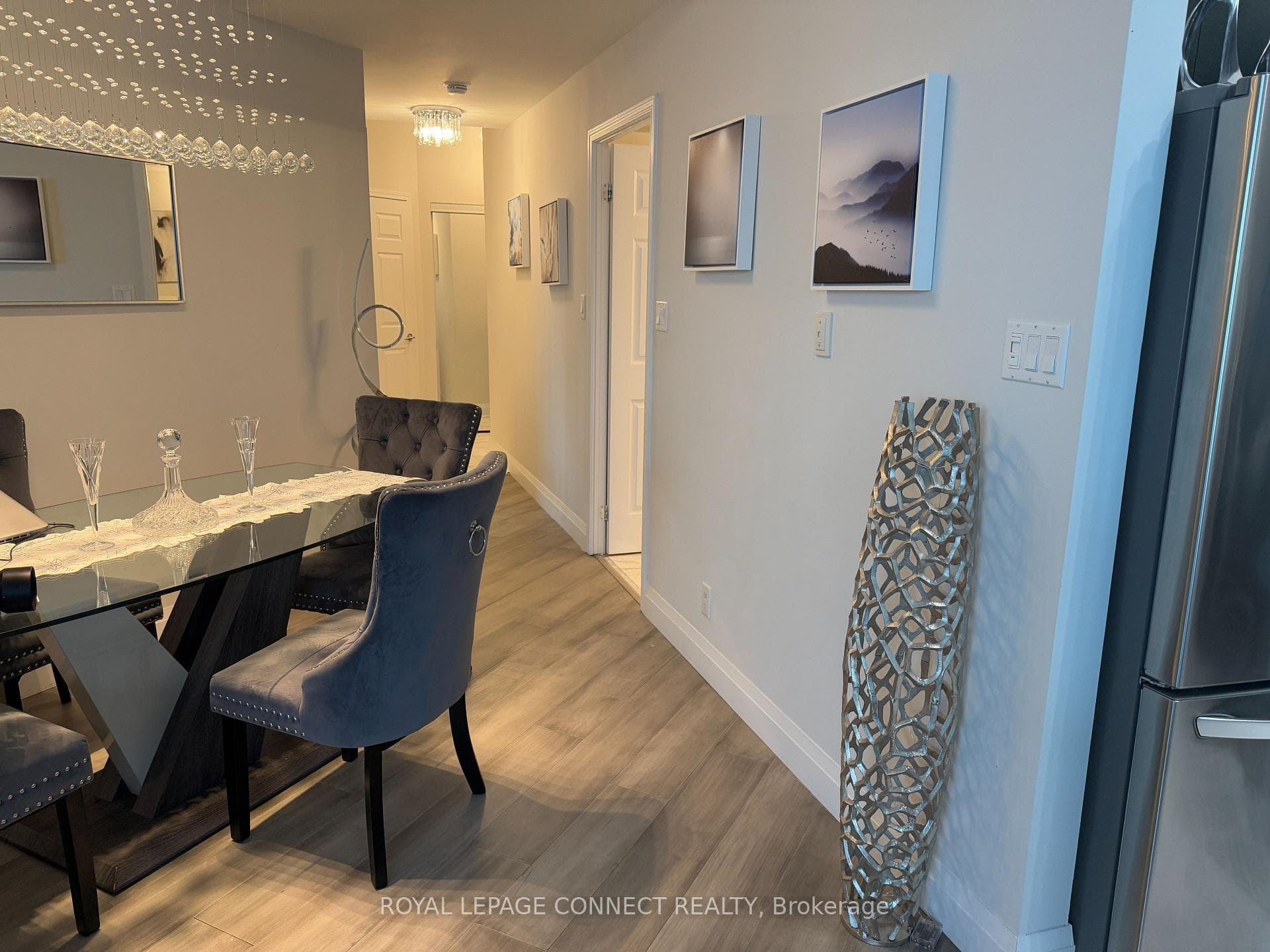 228 Queens Quay Unit 1811 photo 11