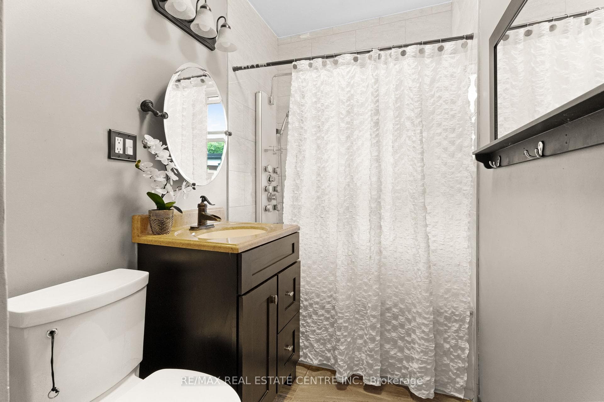 12 Ewing Street photo 26