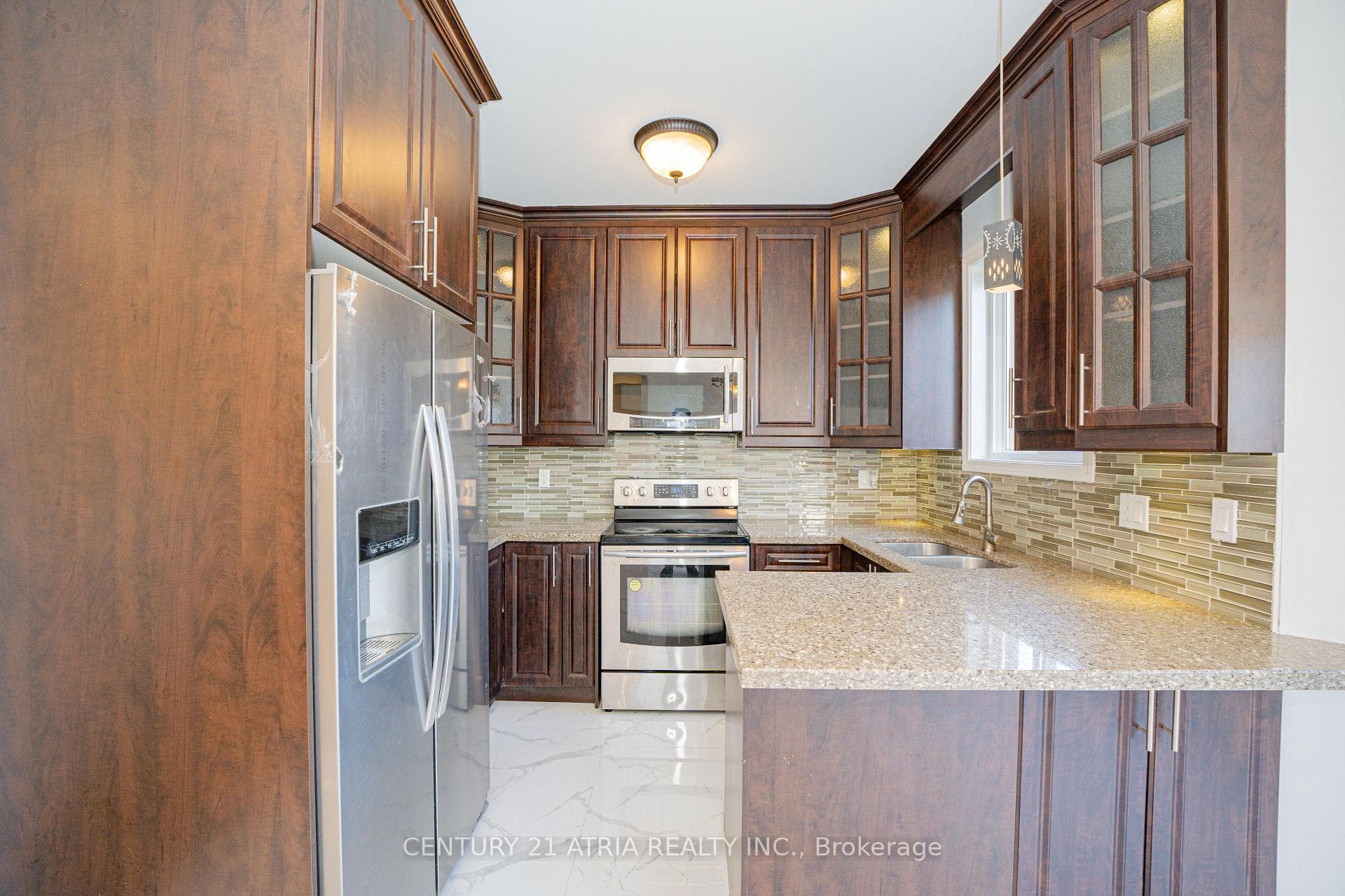 252 Sherwood Road photo 16