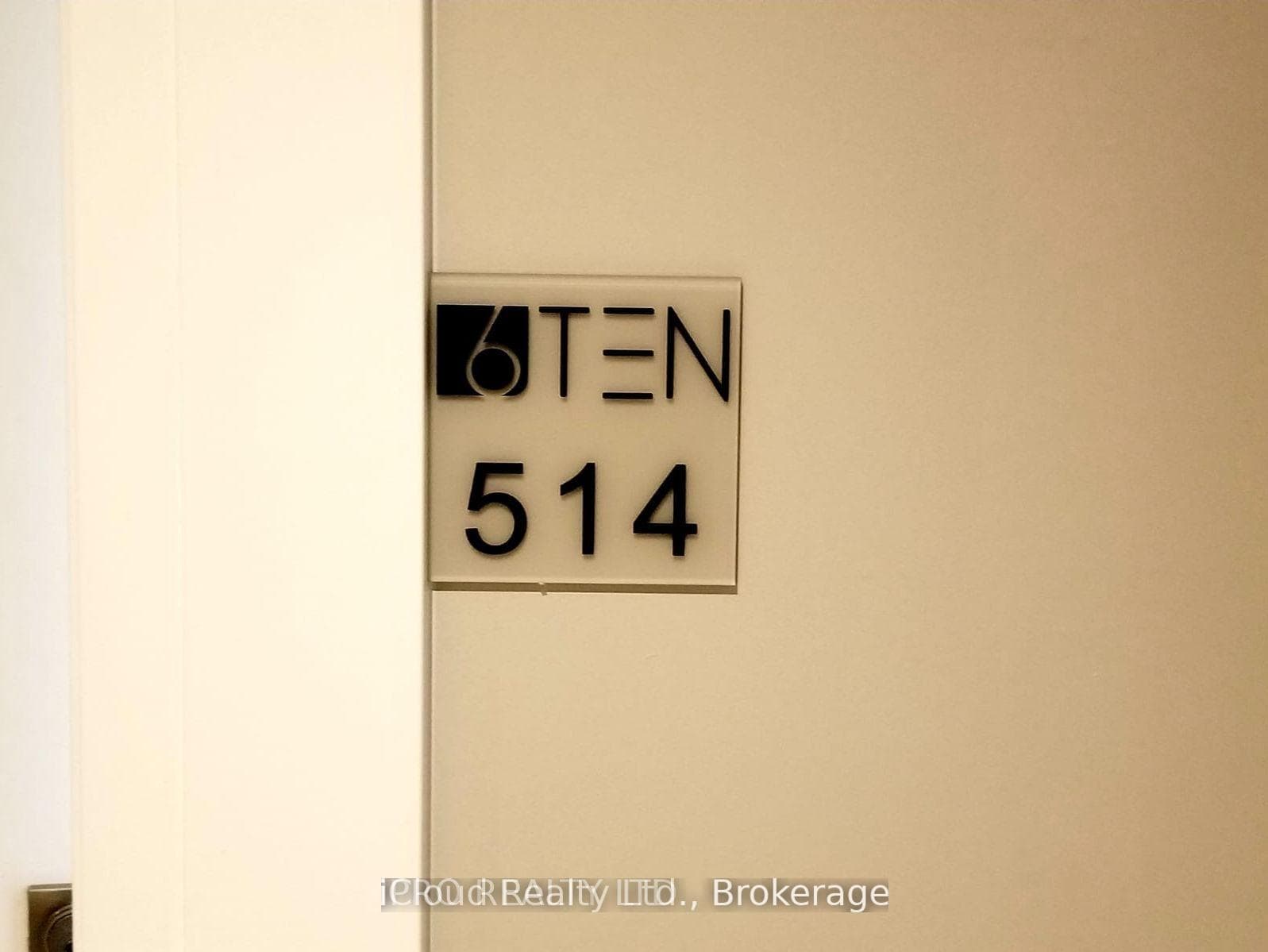 610 Farmstead Drive Unit 514 photo 7