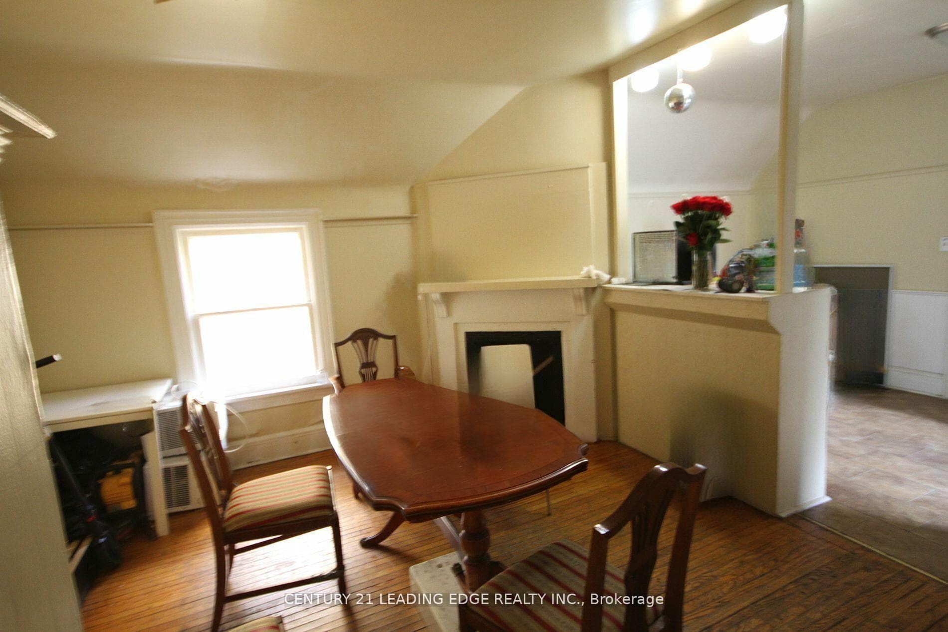 225 Delaware Avenue photo 14