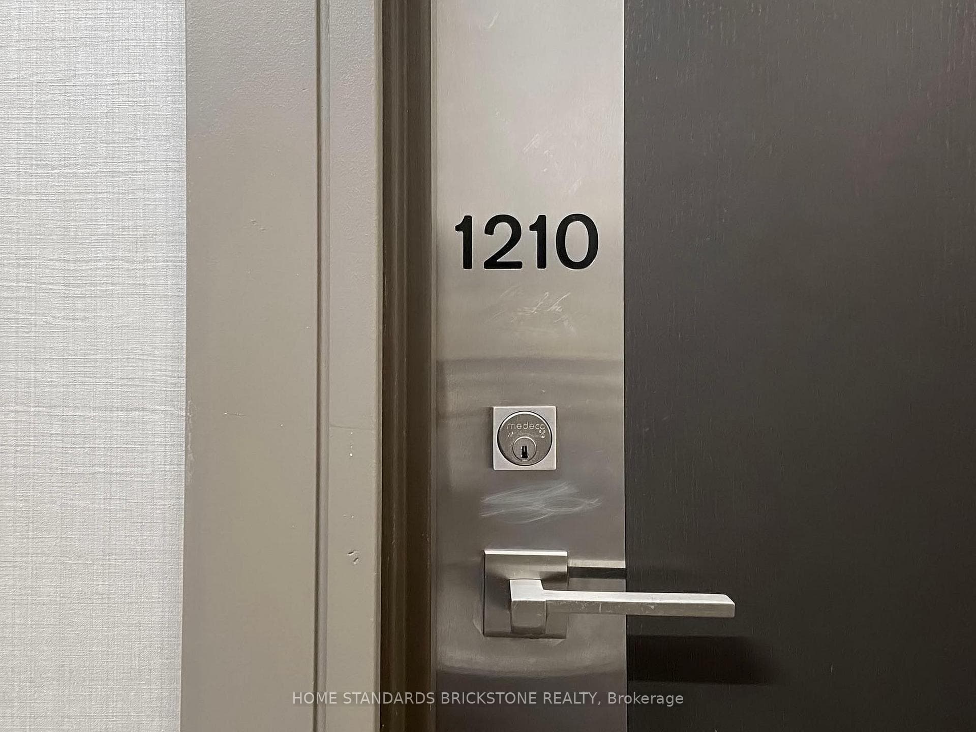 1 De Boers Drive Unit 1210 photo 26