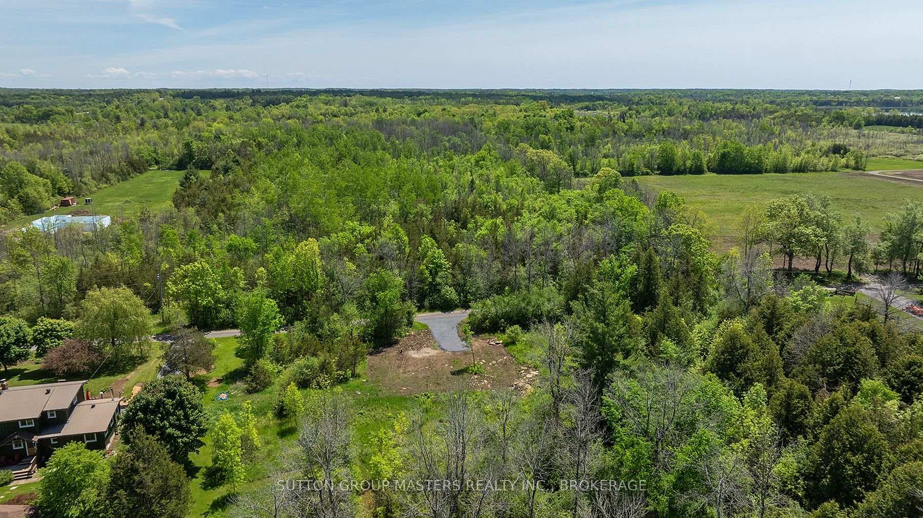 103 Estis Road photo 5