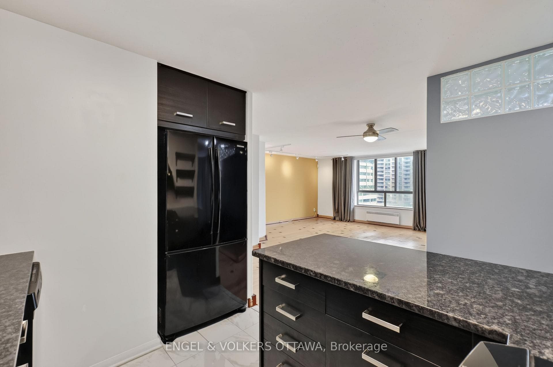 475 Laurier Avenue Unit 1007 photo 19