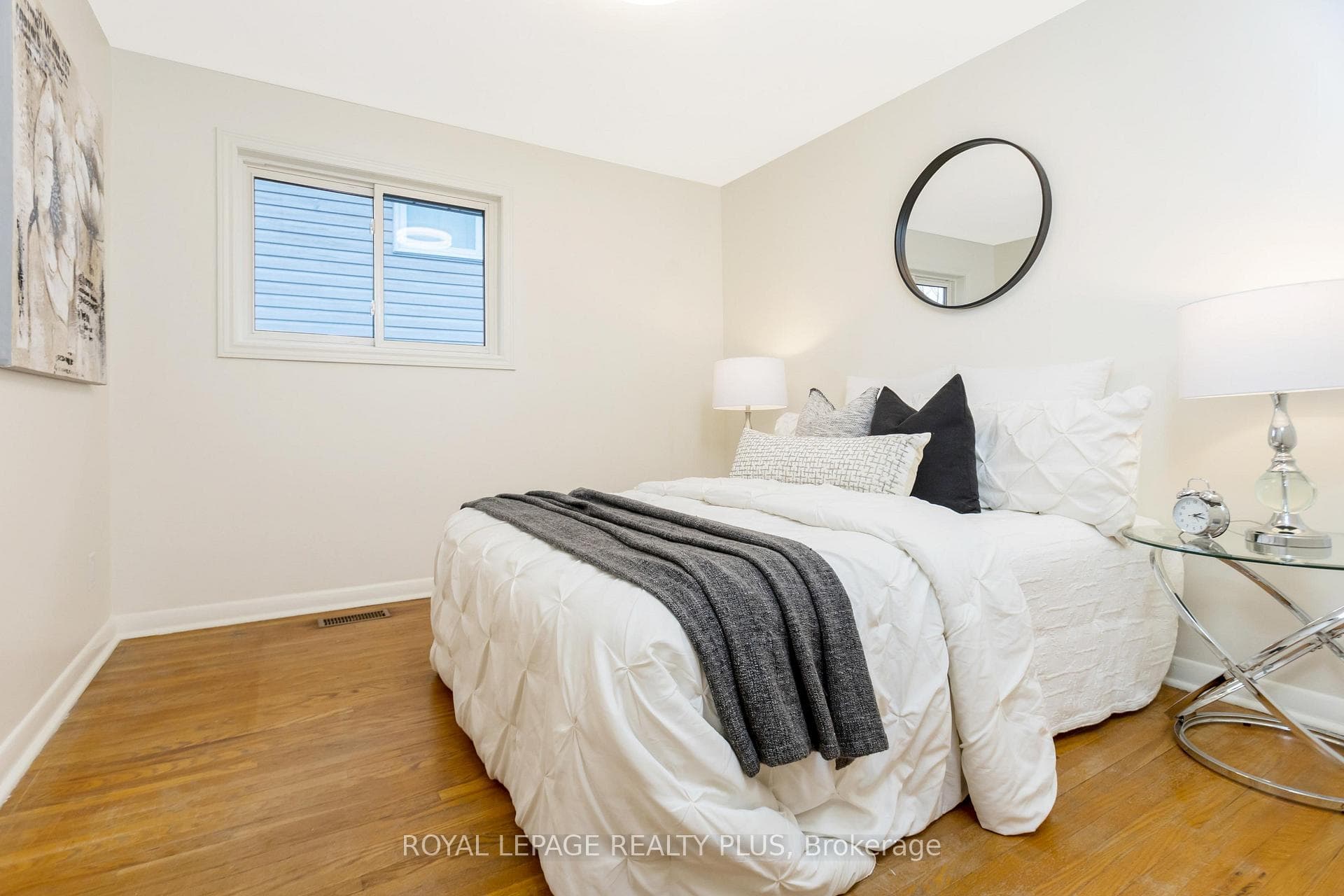 15 Rexway Drive photo 22