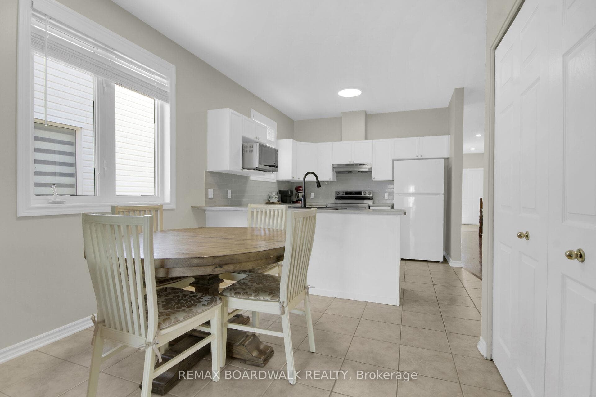 48 Maricona Way photo 21