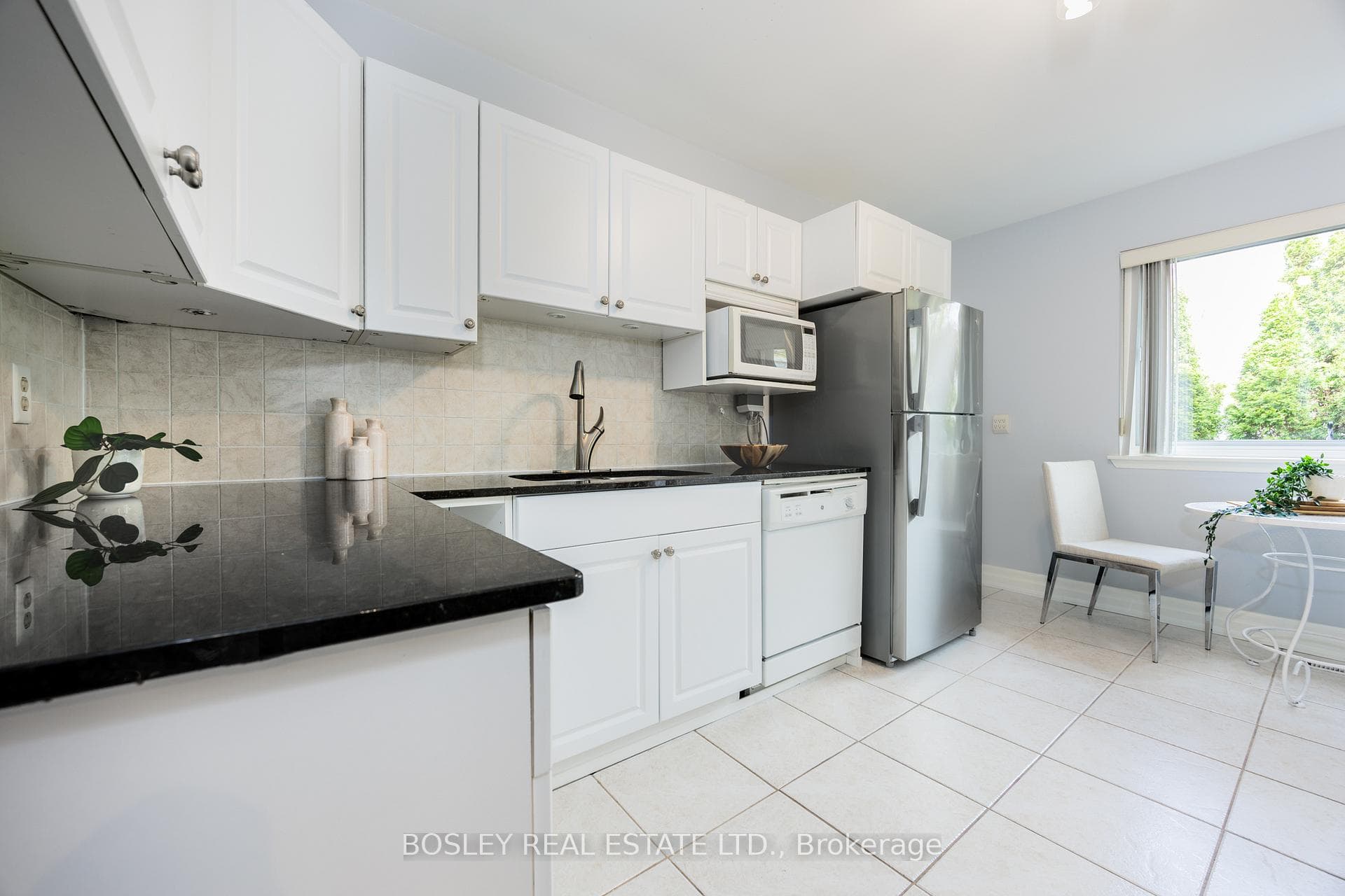4357 Bloor Street Unit 16 photo 12