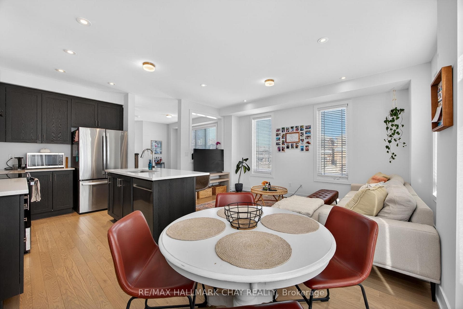 1 Milady Crescent photo 12