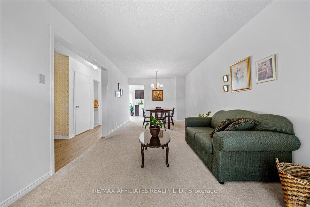 51 Newport Crescent photo 14