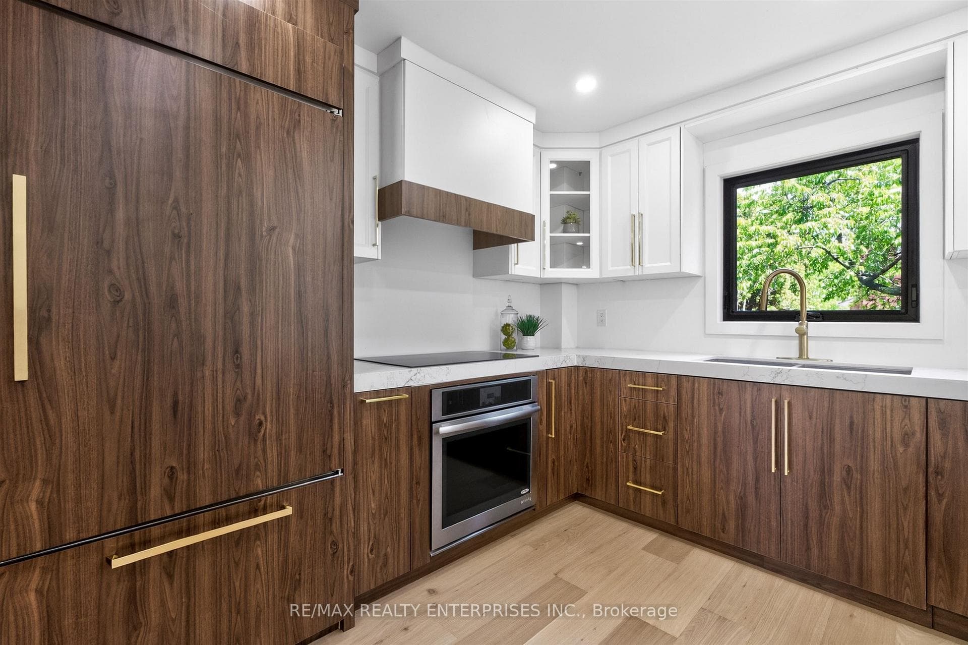 101 Waldie Road photo 14