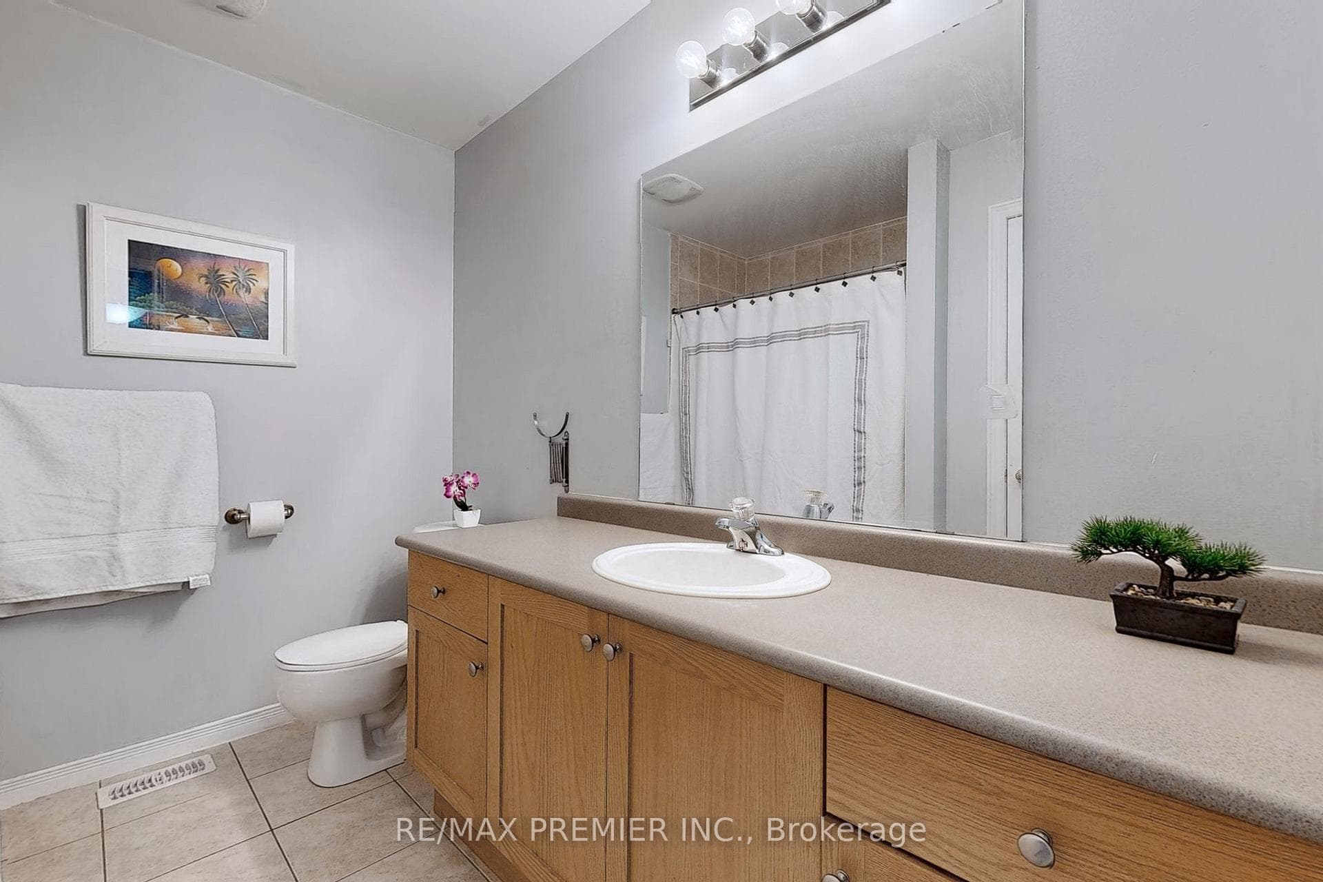 1771 Upper Wentworth Street Unit 34 photo 22
