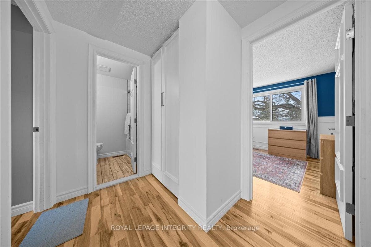 1196 Priory Lane photo 12