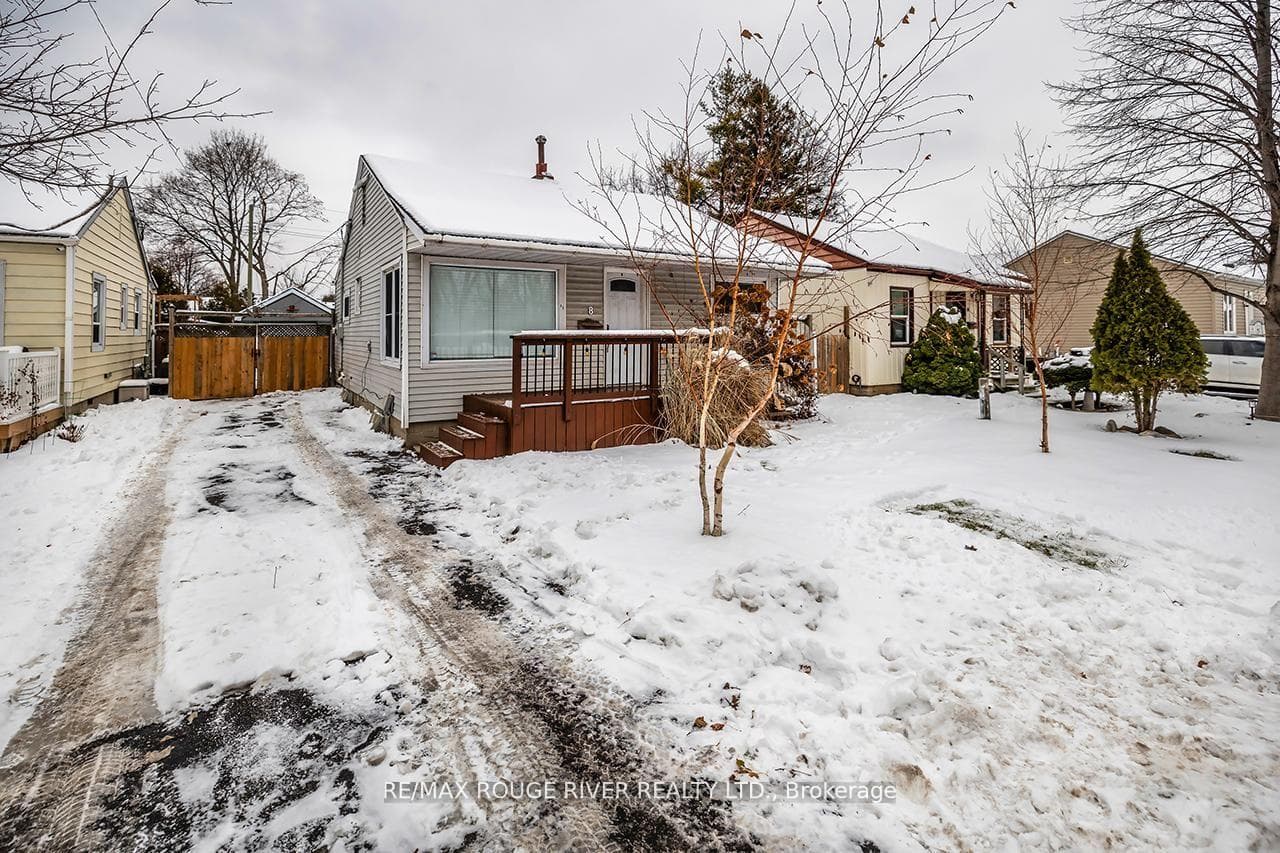 8 Birch Crescent photo 25