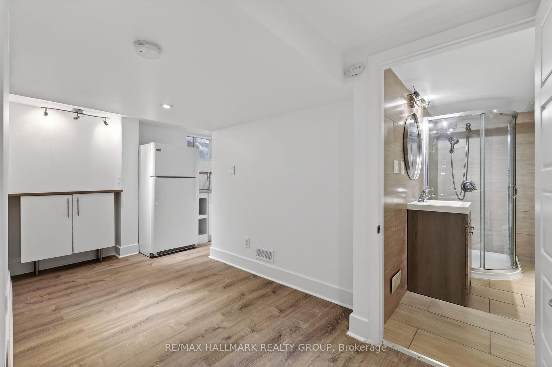 50 Aylmer Avenue photo 8