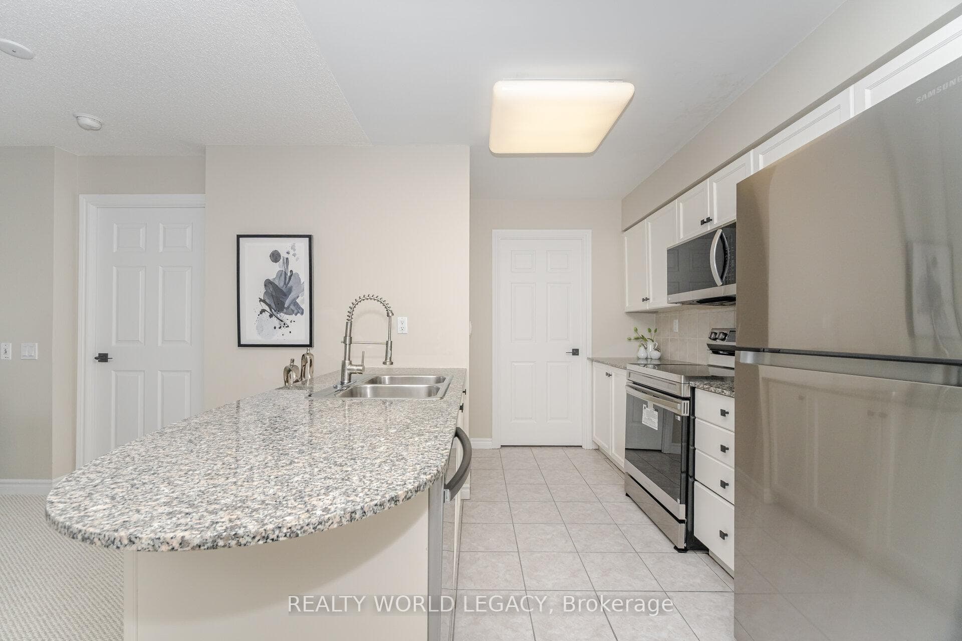 1720 Eglinton Avenue Unit 610 photo 10
