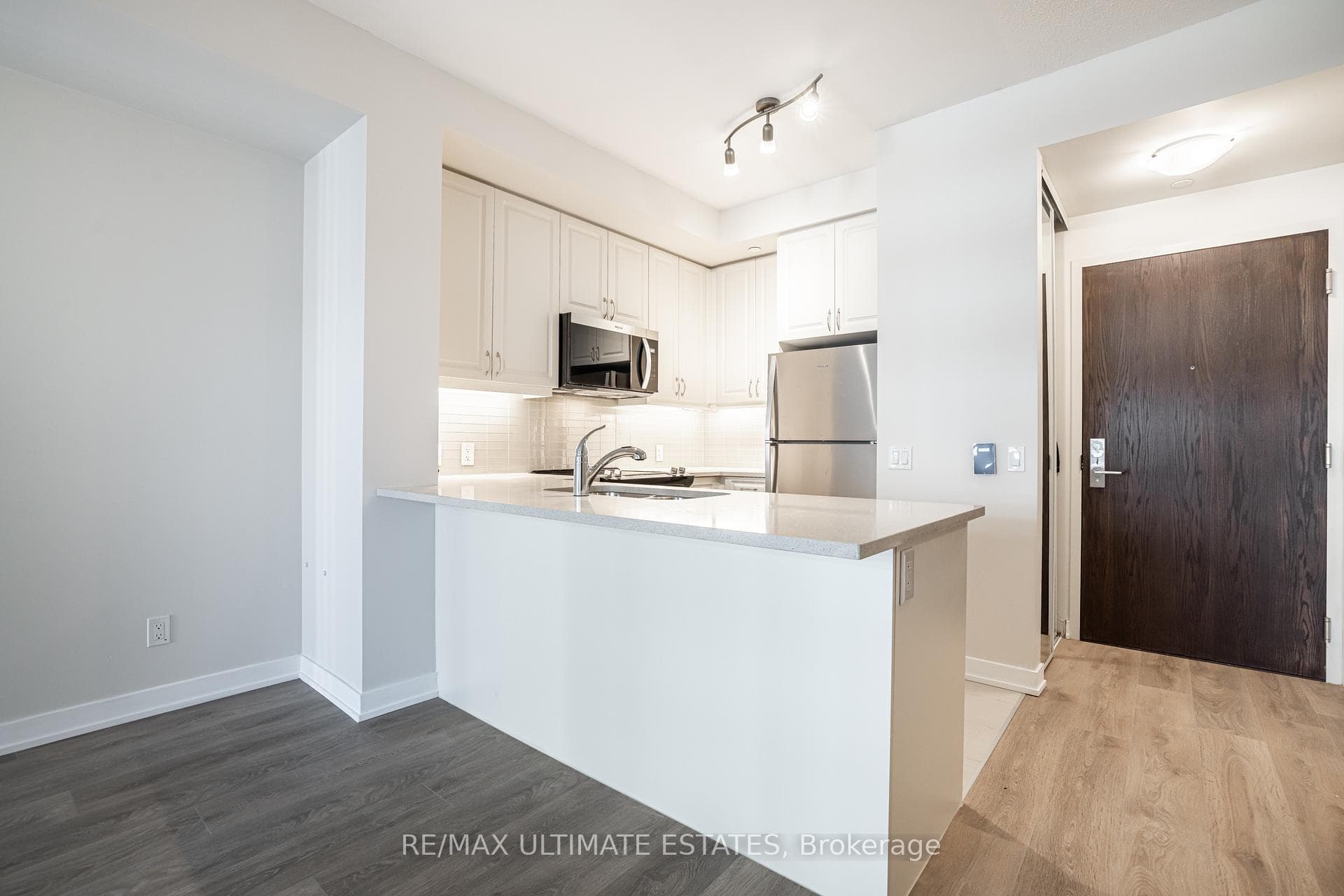 4955 Yonge Street Unit 1109 photo 18