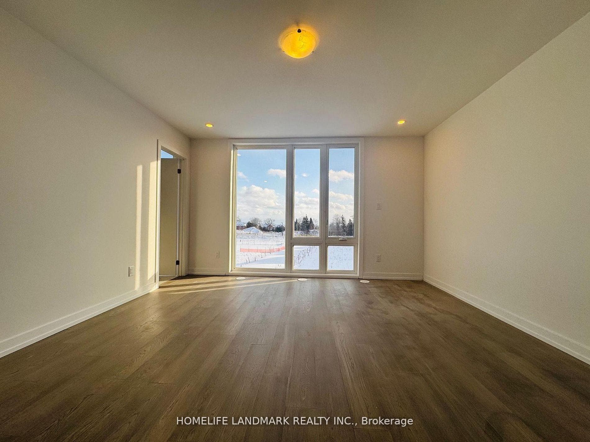 27 Bancroft Lane photo 11