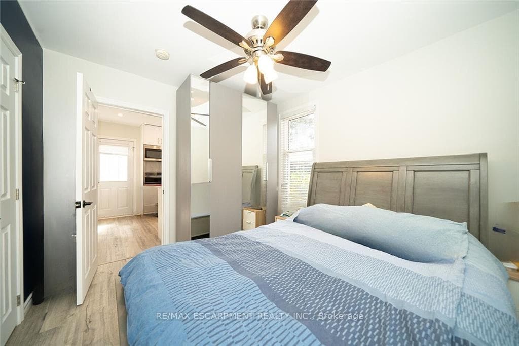 187 Bruce Street photo 5