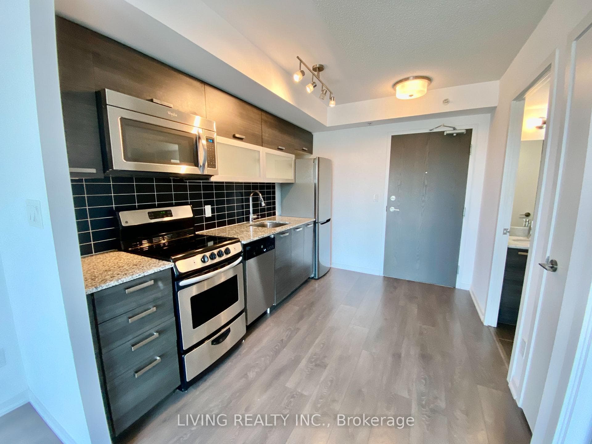 68 Abell Street Unit 533 photo 4