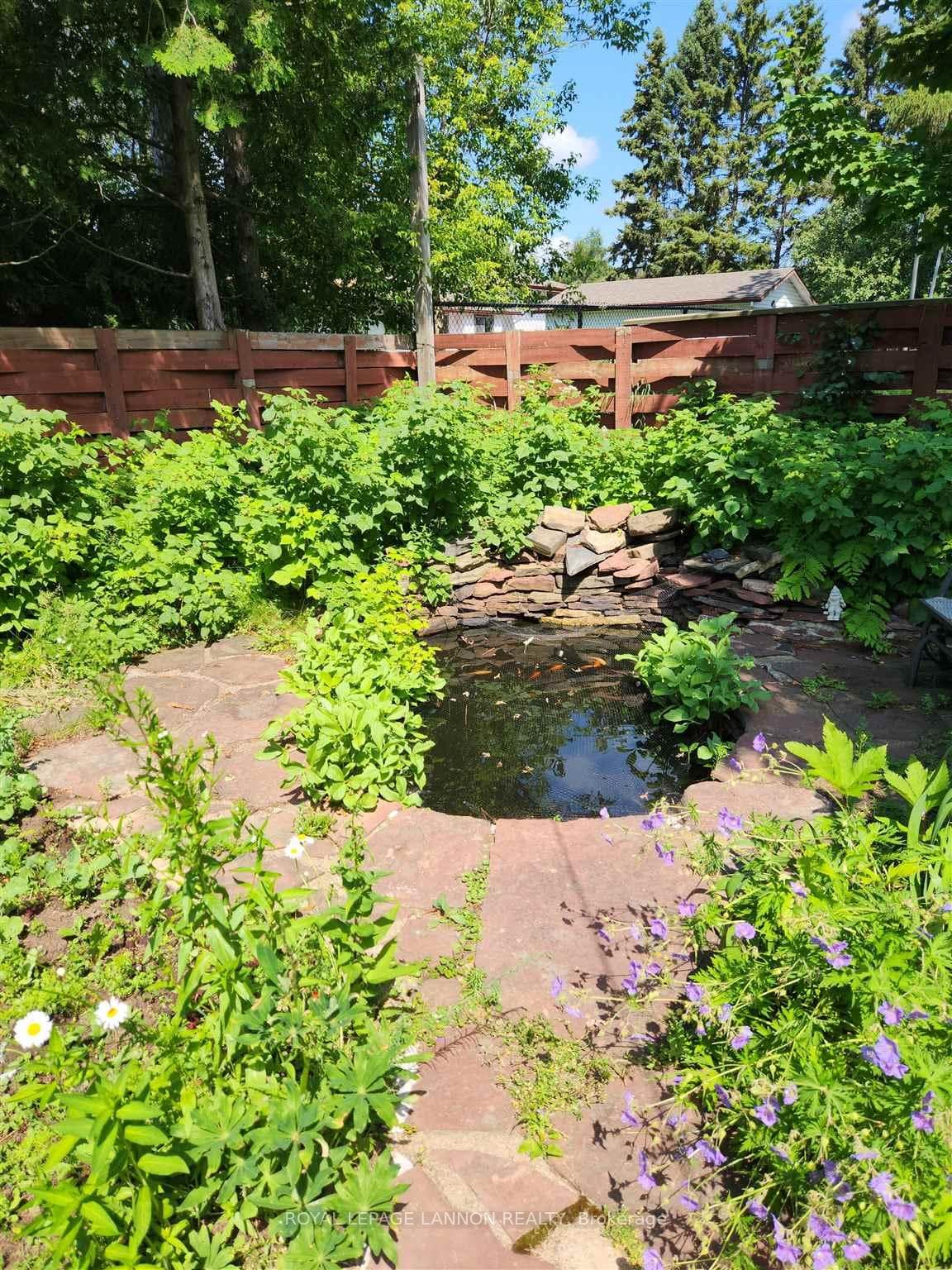 137 County Boulevard photo 38