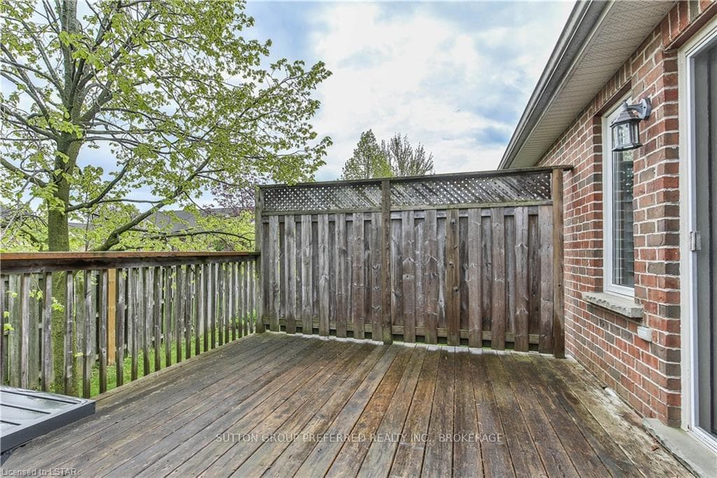 886 CRANBROOK Road Unit 2 photo 42
