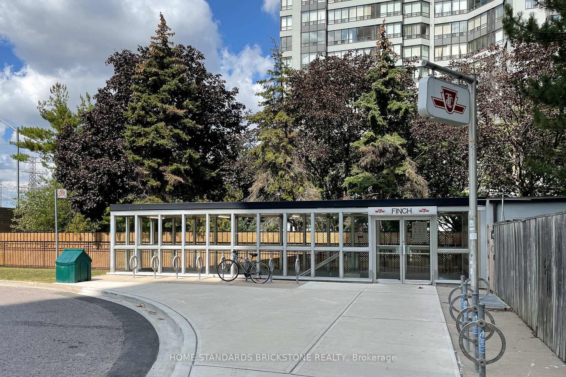 1 Pemberton Avenue Unit 2307 photo 4