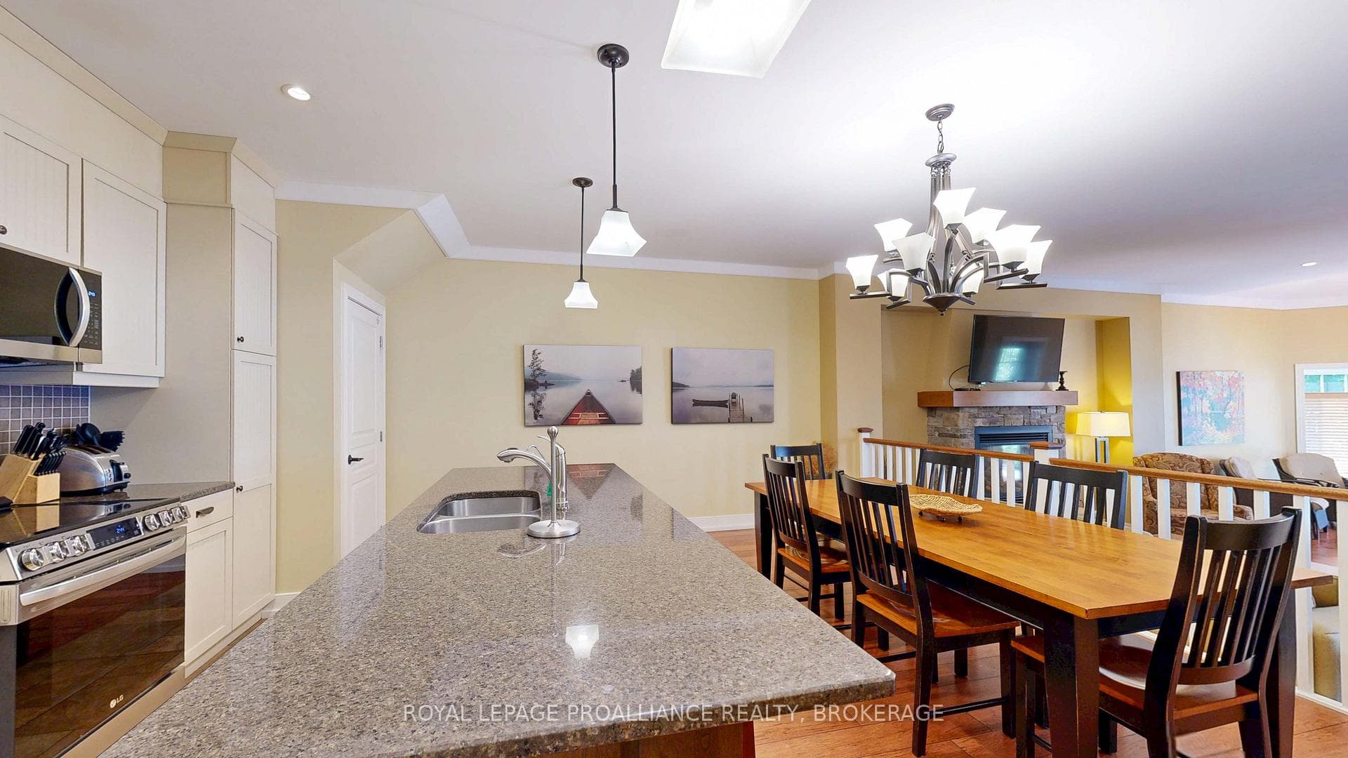532 10th Concession Road Unit 9-8 photo 6