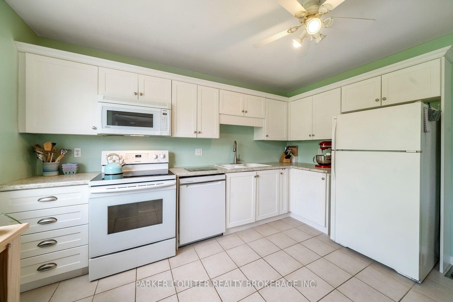 24 Hopkins Road photo 12