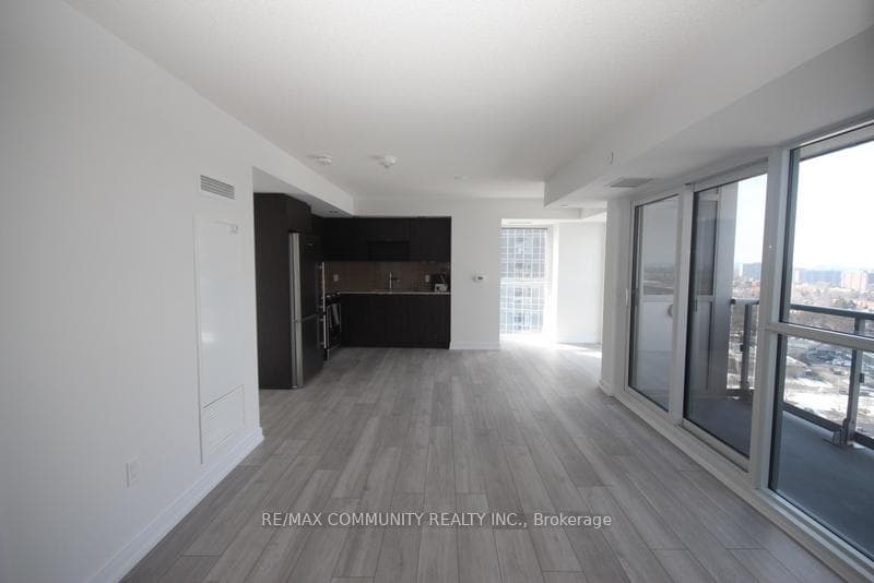 225 Village Green Square Unit 2203 photo 2