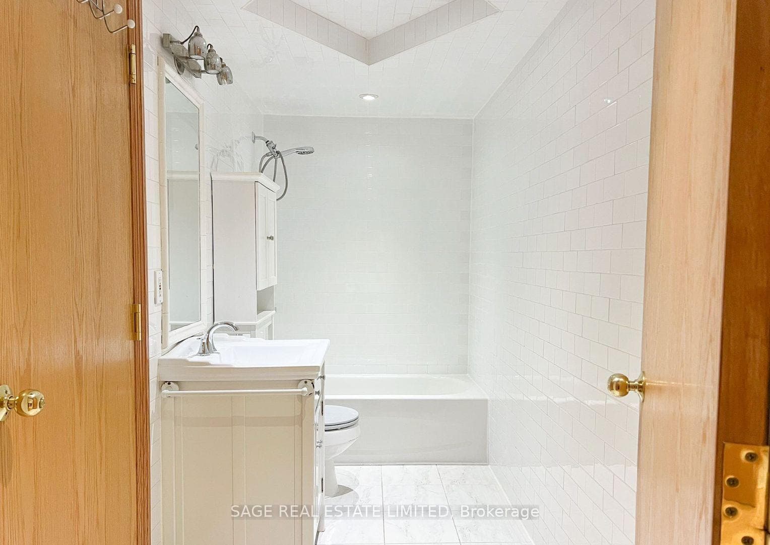 50 Jane Street Unit Unit B photo 9