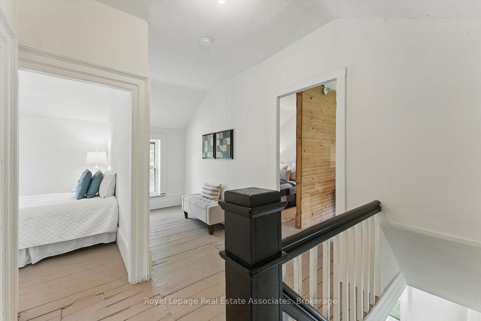 401 Draper Street photo 11