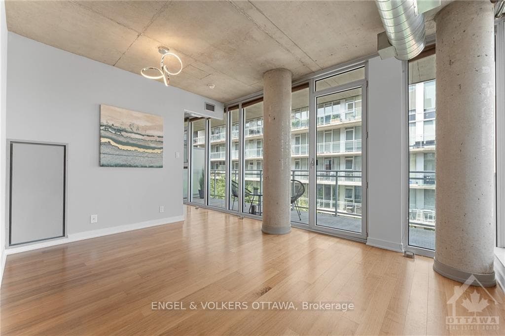 349 MCLEOD Street Unit 533 photo 8