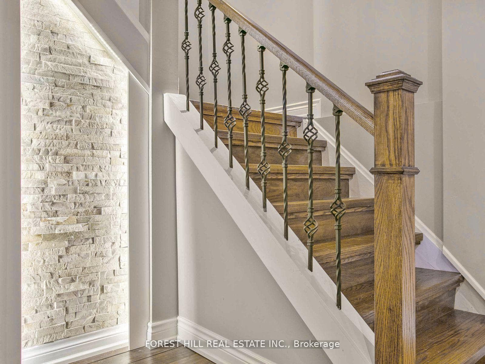 243 Hollyberry Trail photo 15
