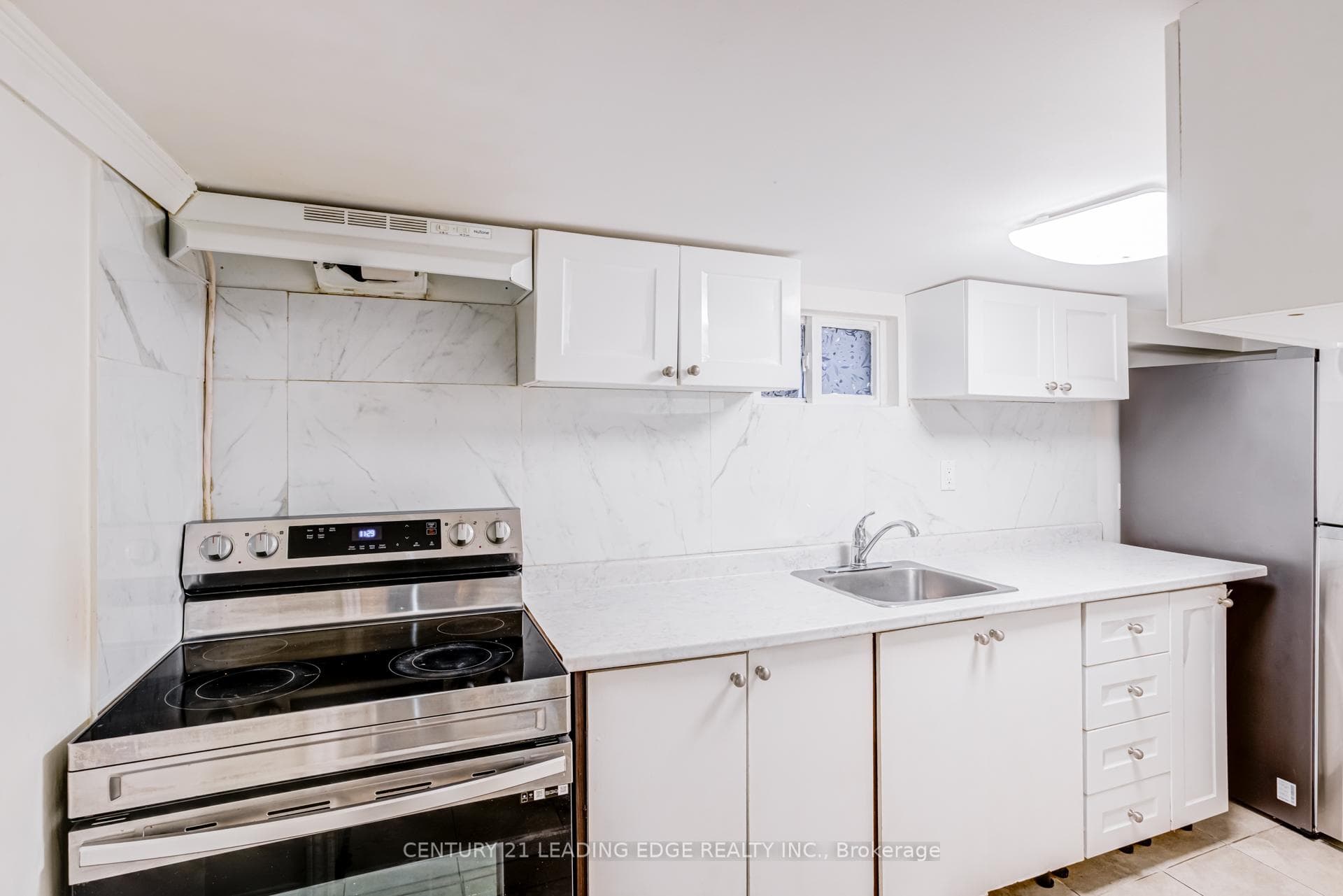 12 Innes Avenue photo 31