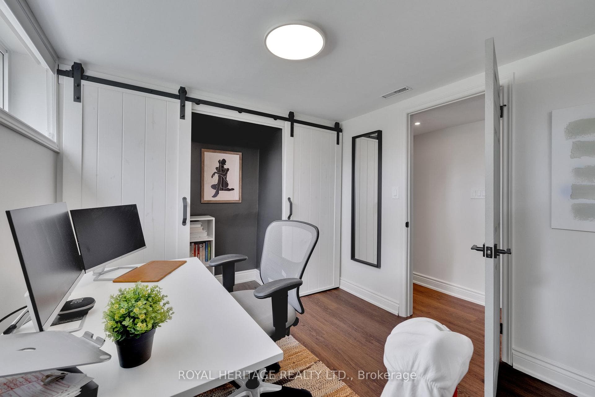 805 Walnut Street photo 28
