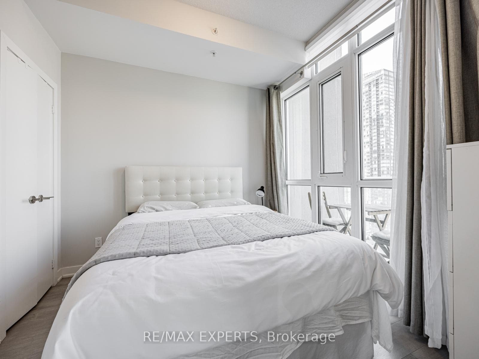 30 Nelson Street Unit 1608 photo 12