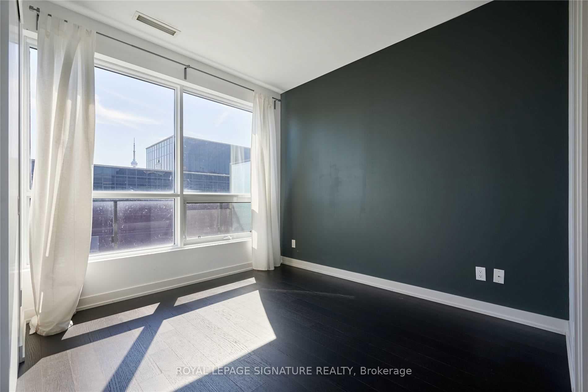 1030 King Street Unit Ph19 photo 26